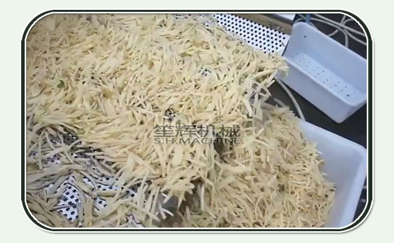 آلة تنظيف الخضروات