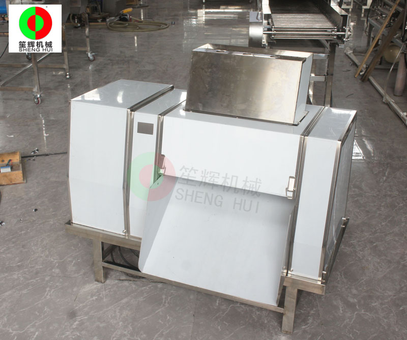 قطع لحم البقر من اللحم