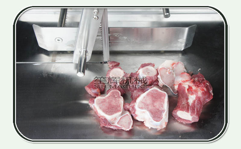 آلة قطع العظام