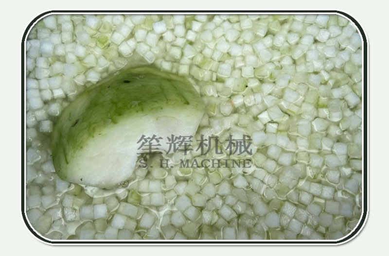 آلة تقطيع اللحوم