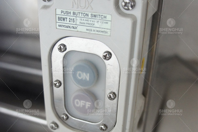 آلة تجهيز الأسماك