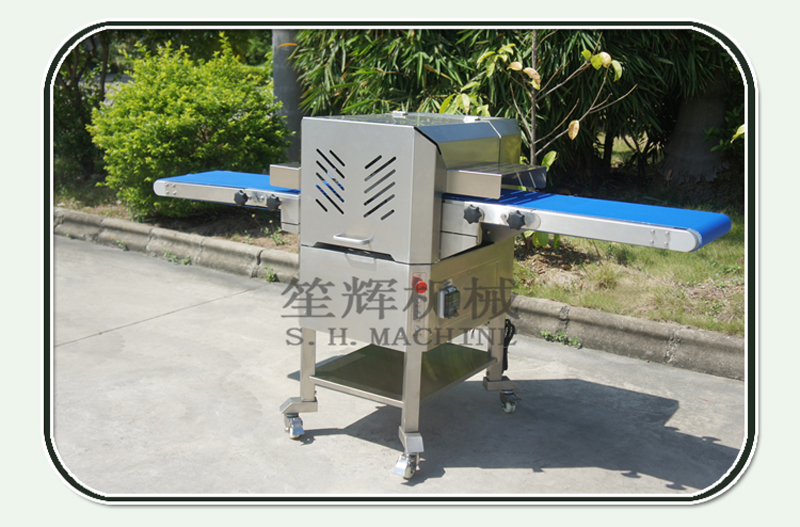 آلة تجهيز اللحوم