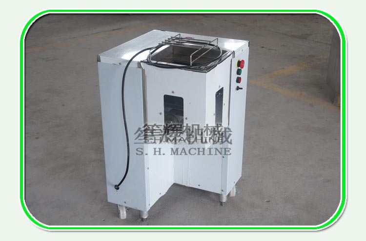 أهمية الحفاظ على اللحوم الطازجة تقطيع اللحم