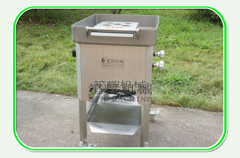 العملي تقطيع اللحوم الطازجة